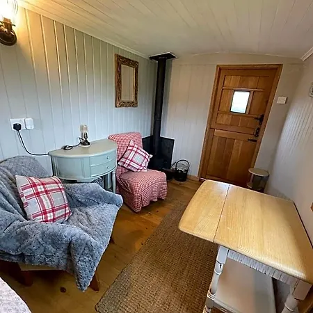 Oakley View Shepherds Hut With Hot Tub Hotel Whitby