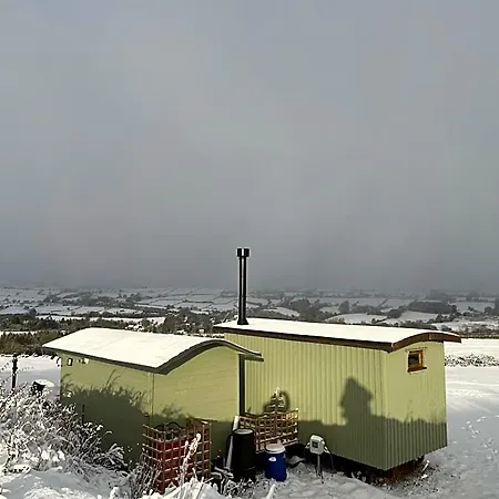 Oakley View Shepherds Hut With Hot Tub Hotel Whitby